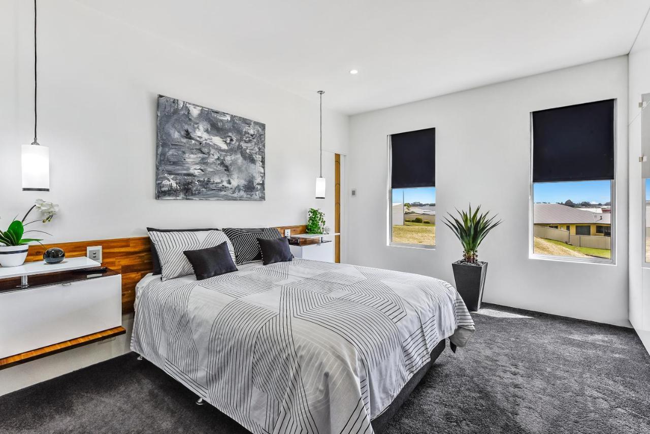 Conroe Executive Townhouse - Modern & Stylish Daire Mount Gambier Dış mekan fotoğraf