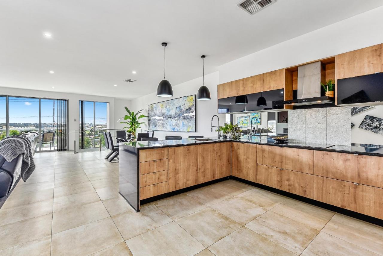 Conroe Executive Townhouse - Modern & Stylish Daire Mount Gambier Dış mekan fotoğraf